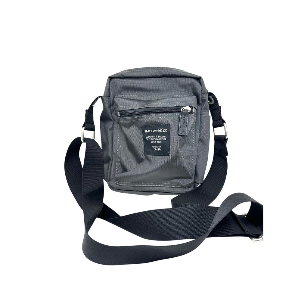 MARIMEKKO Cash & Carry Crossbody Bag Charcoal Gray Black Sport Purse Gorpcore